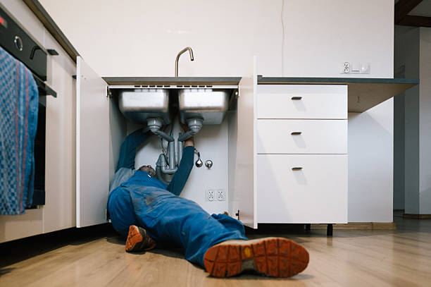 Professional Leak Detection technician working in Dorchester Center, MA